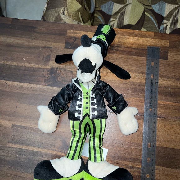 Halloween Vampire Goofy Plush Disney Store Stuffed Animal 11" Spooky Costume - Picture 3 of 6